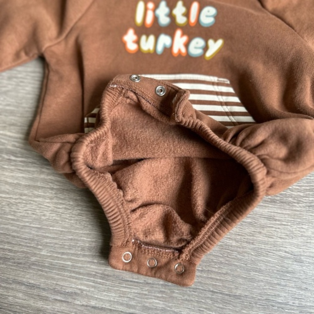 Old Navy Brown Little Turkey Bodysuit Unisex Size 0-3 Month‎ - Picture 2 of 6